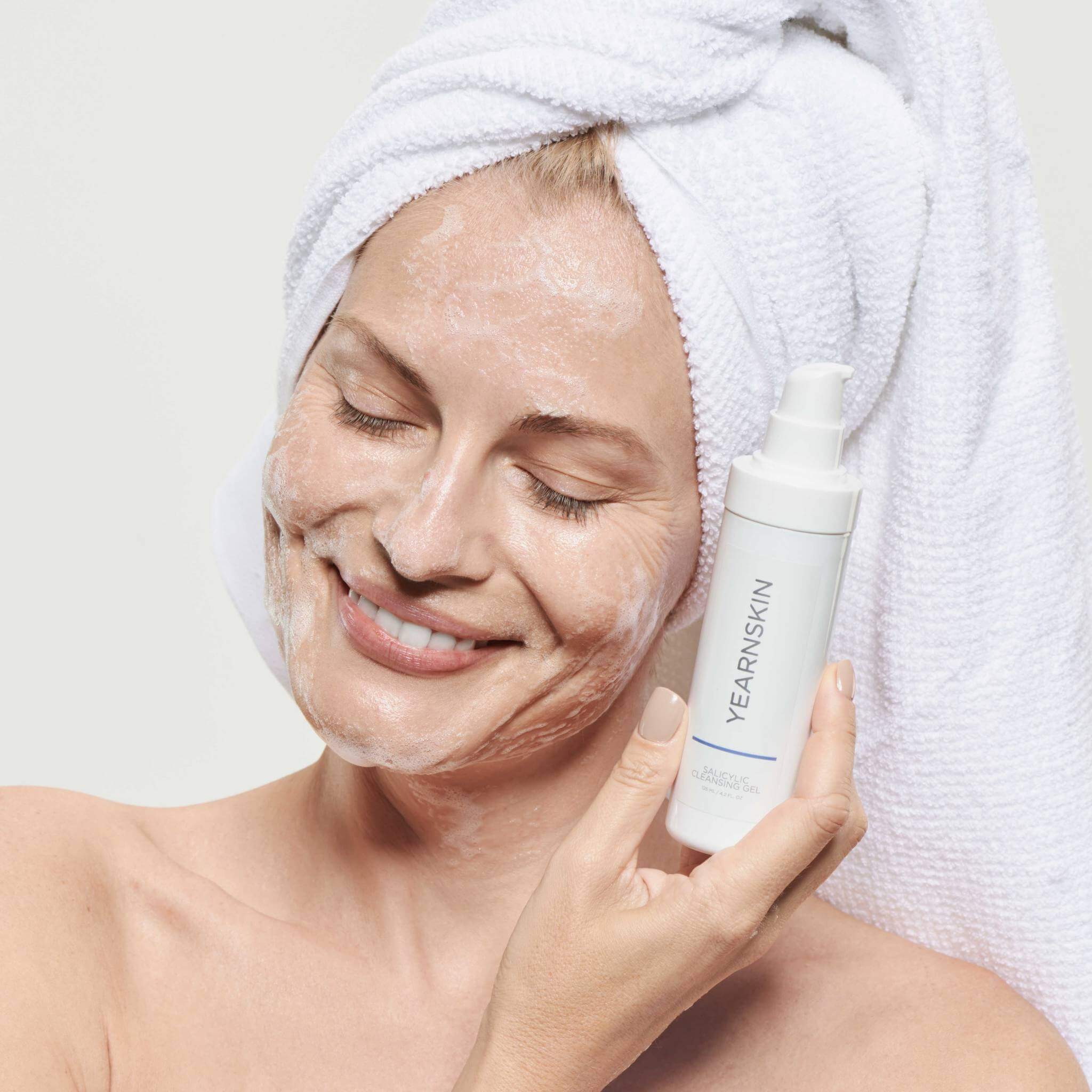 Salicylic Cleansing Gel - Shop Online | yearnskin.co.za